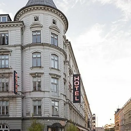 Hotell Ibsens 3*